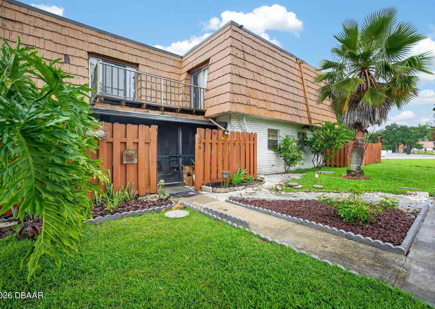 Townhouse For Sale - 126 Moonstone Court<br/> Port Orange, FL 32129