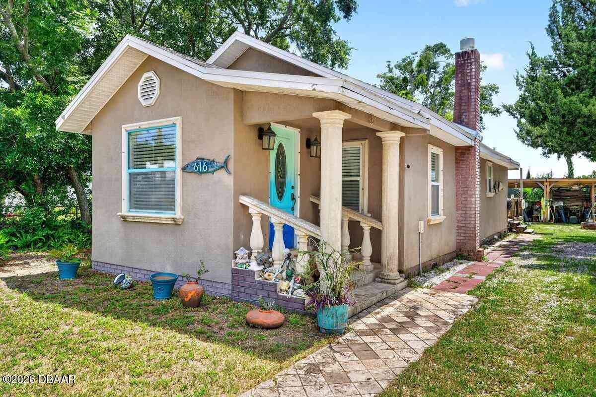 Homes For Sale - 616 Dora Street<br/> New Smyrna Beach, FL 32168