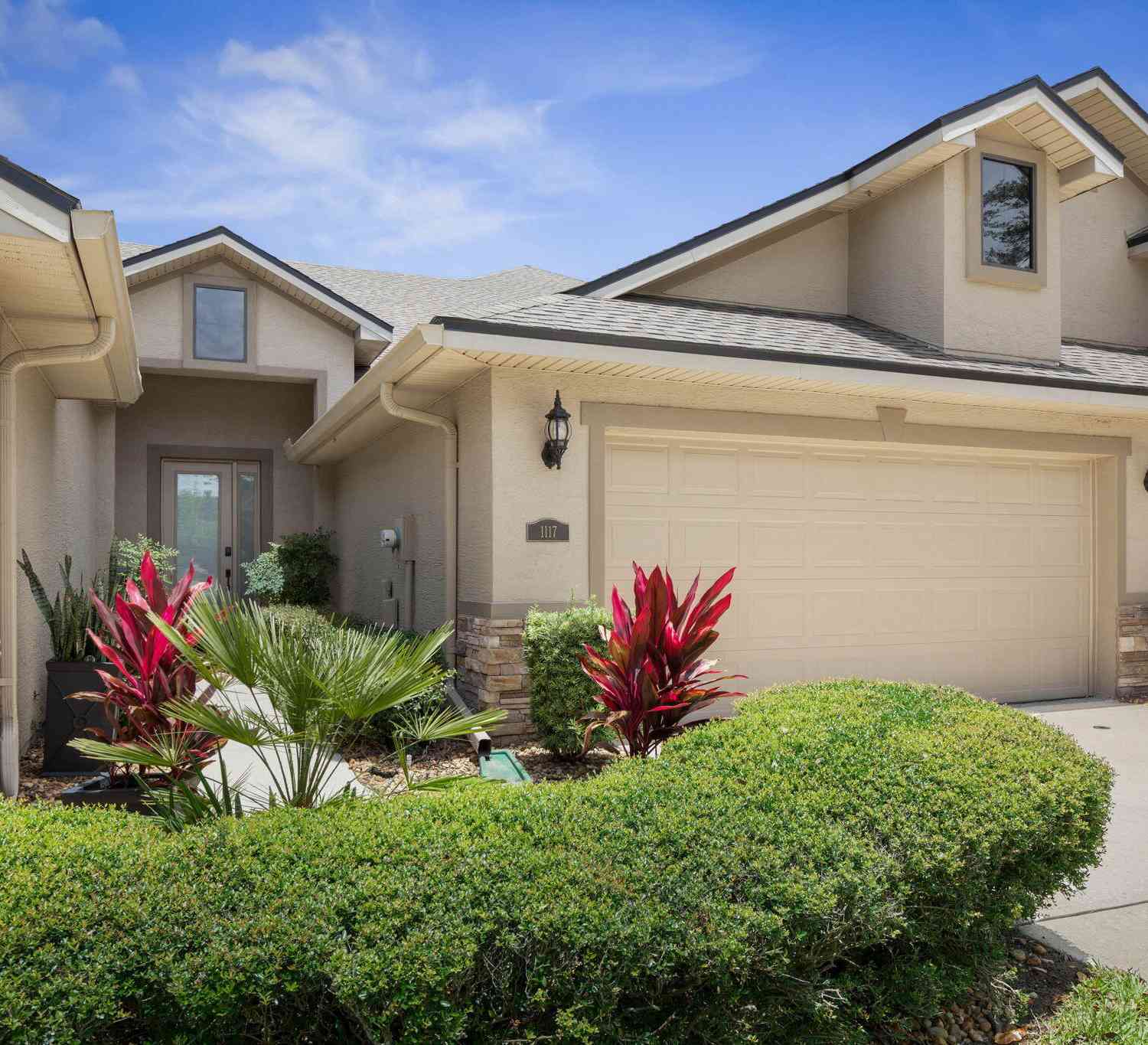 Townhouse For Sale - 1117 Hansberry Court<br/> Ormond Beach, FL 32174