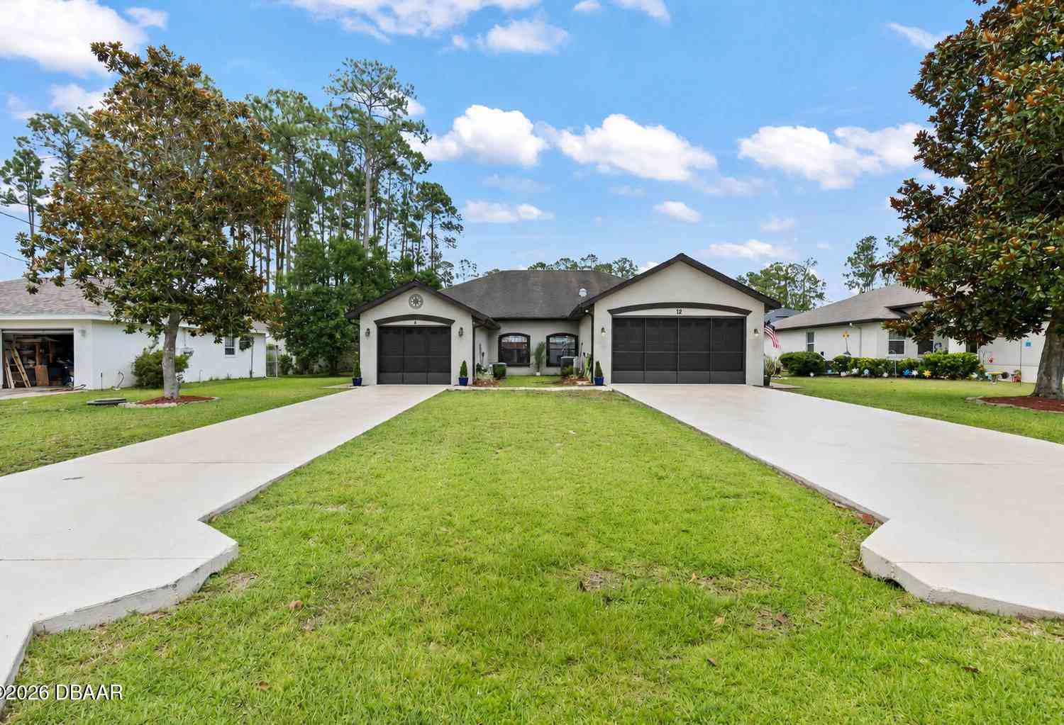 Homes For Sale - 12 Emmons Lane<br/> Palm Coast, FL 32164