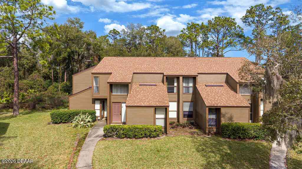 36 Oxford Lane,  FL 32137