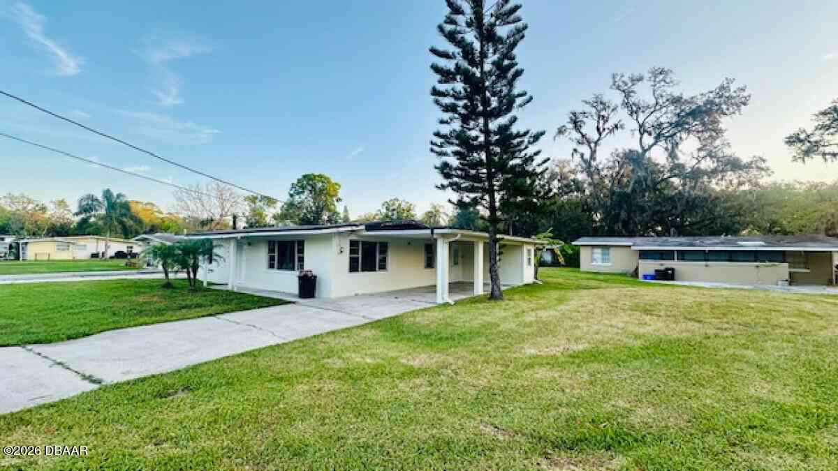 Homes For Sale - 101 Ellison Avenue<br/> New Smyrna Beach, FL 32168