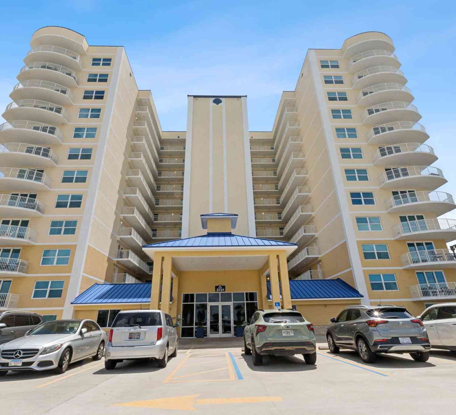 Condo For Sale - 3721 S Atlantic Avenue #1004<br/> Volusia County, Daytona Beach Shores, FL 32118