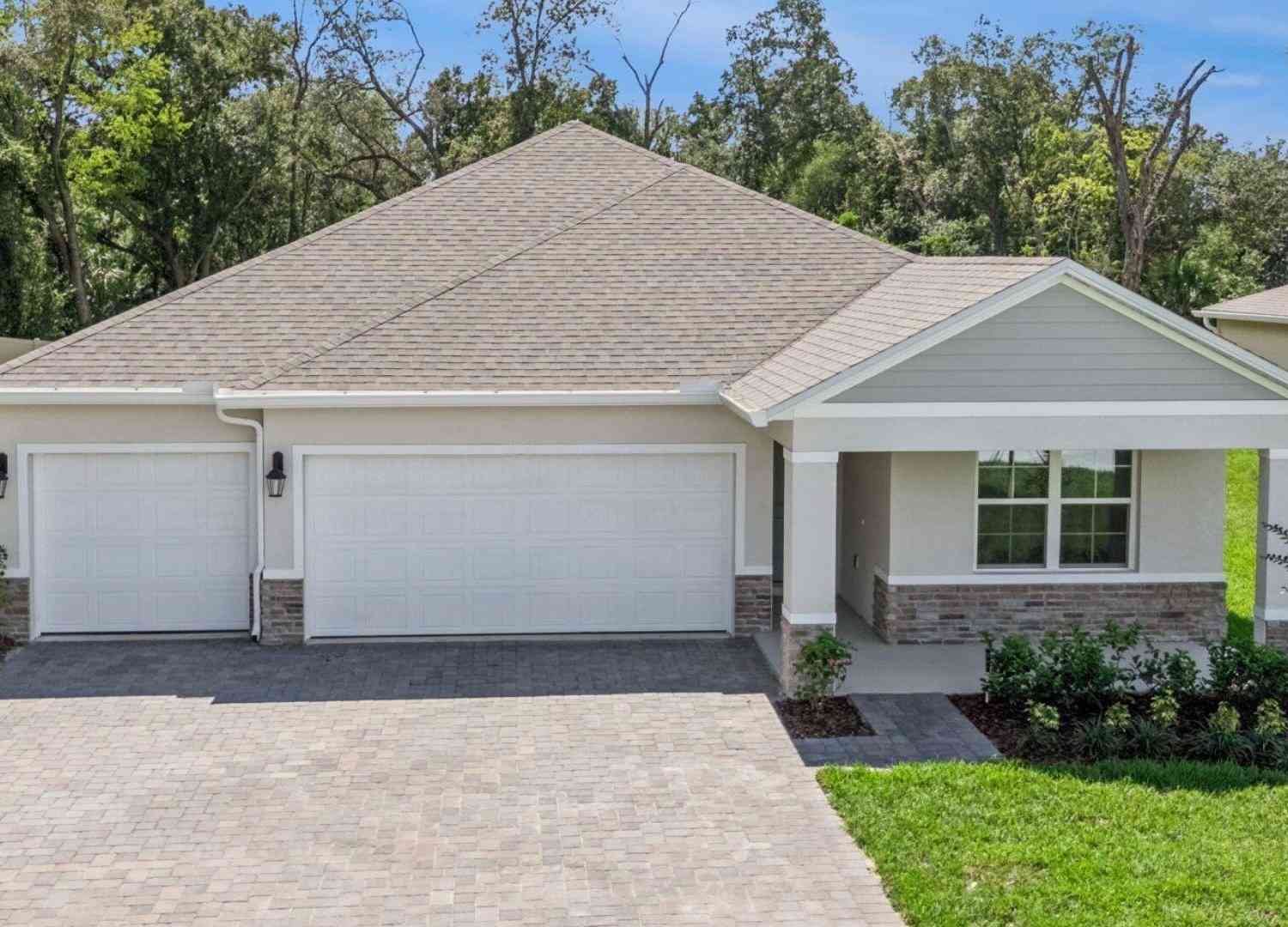Homes For Sale - 2505 Dorset Court<br/> Ormond Beach, FL 32174