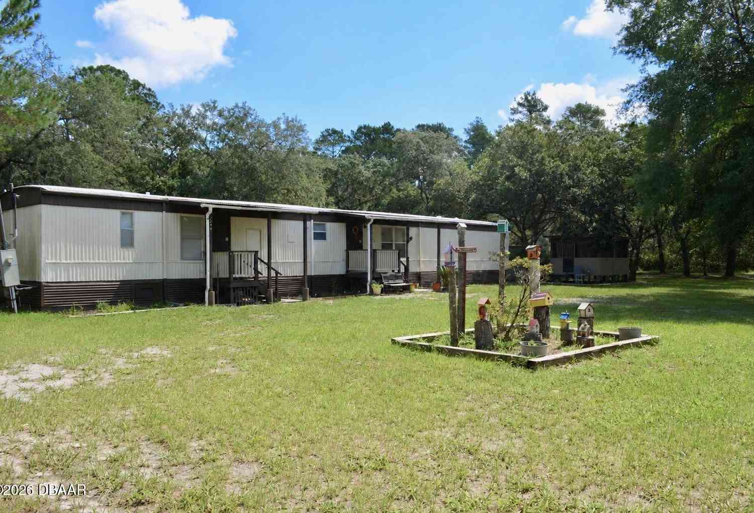 Mobile Home For Sale - 33135 Forest Ridge Road<br/> DeLand, FL 32720