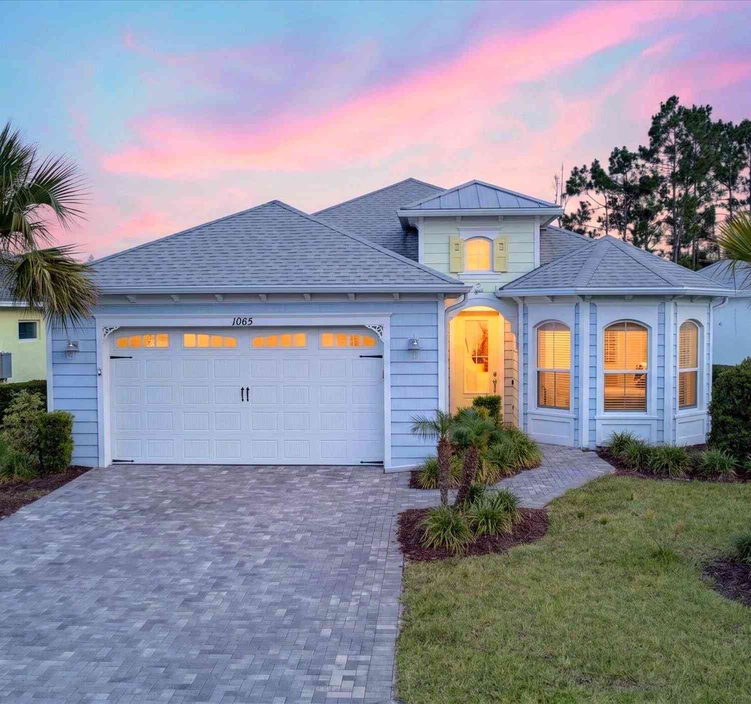 Homes For Sale - 1065 Castaway Court<br/> Daytona Beach, FL 32124