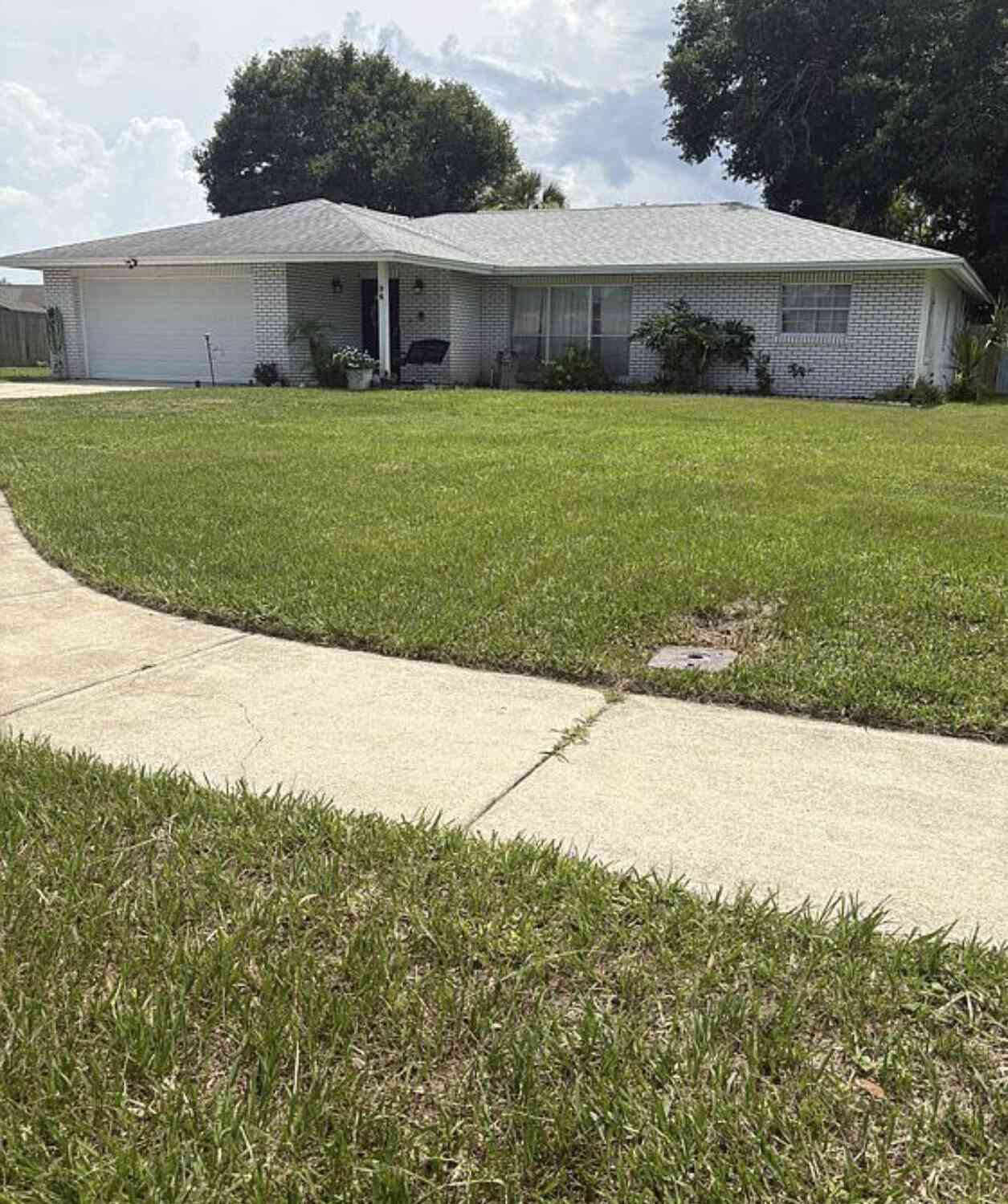 Homes For Sale - 94 Glass Court<br/> Port Orange, FL 32129