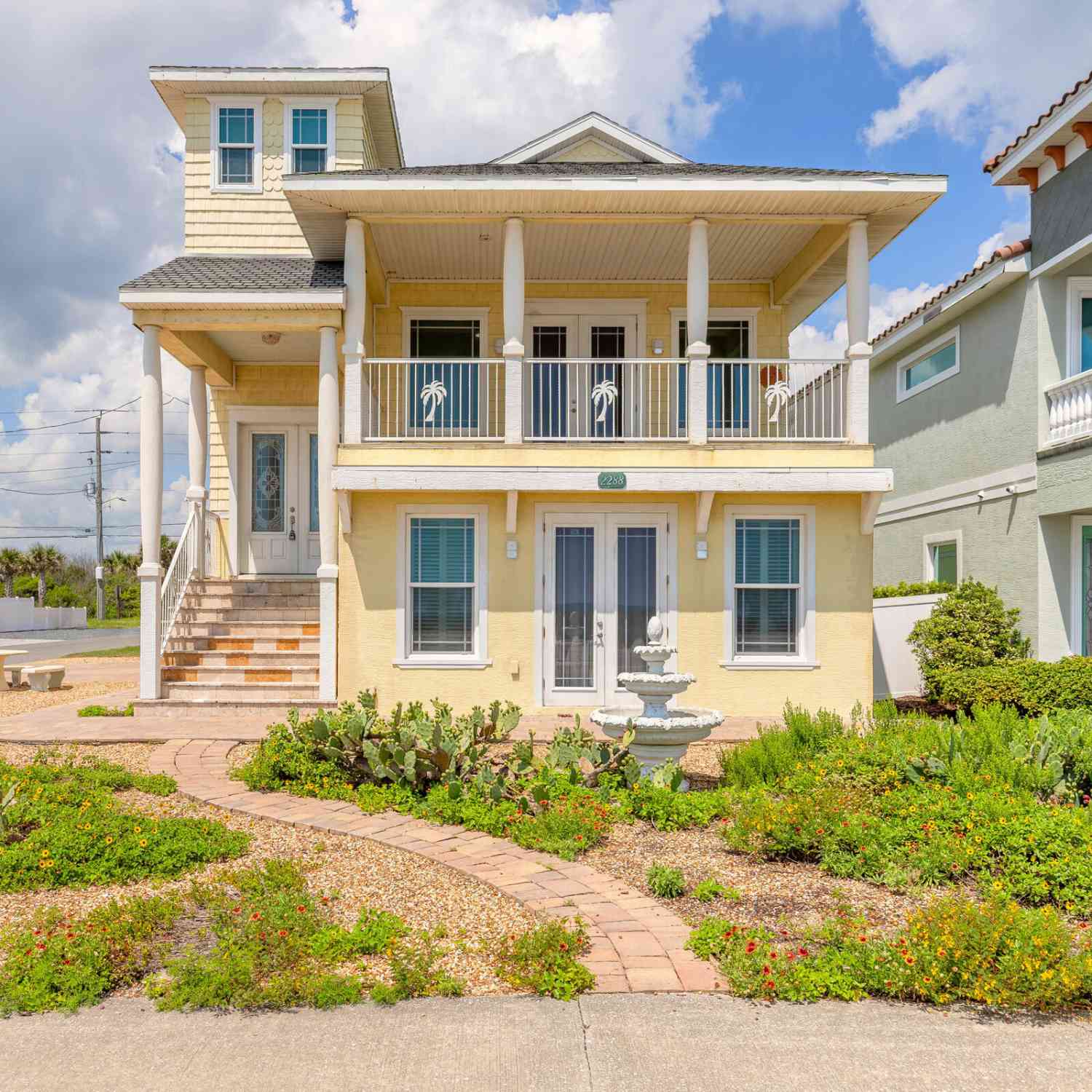 2288 S Ocean Shore Boulevard,  FL 32136