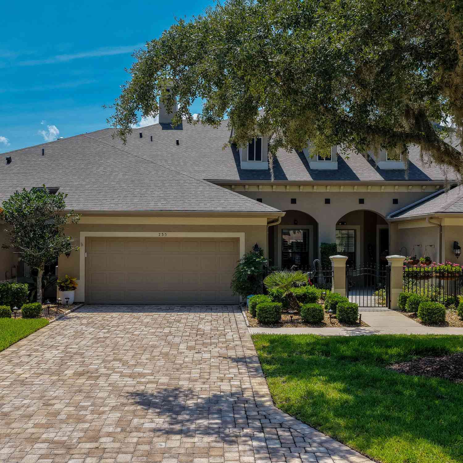 Townhouse For Sale - 735 Cobblestone Drive<br/> Ormond Beach, FL 32174