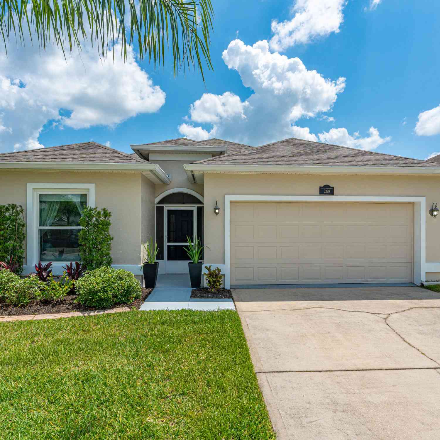 Homes For Sale - 5339 Coquina Shores Lane<br/> Port Orange, FL 32128