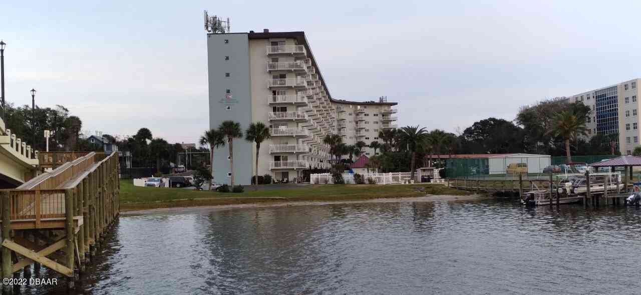 Condo For Rent - 100 Silver Beach Avenue #420<br/> Daytona Beach, FL 32118
