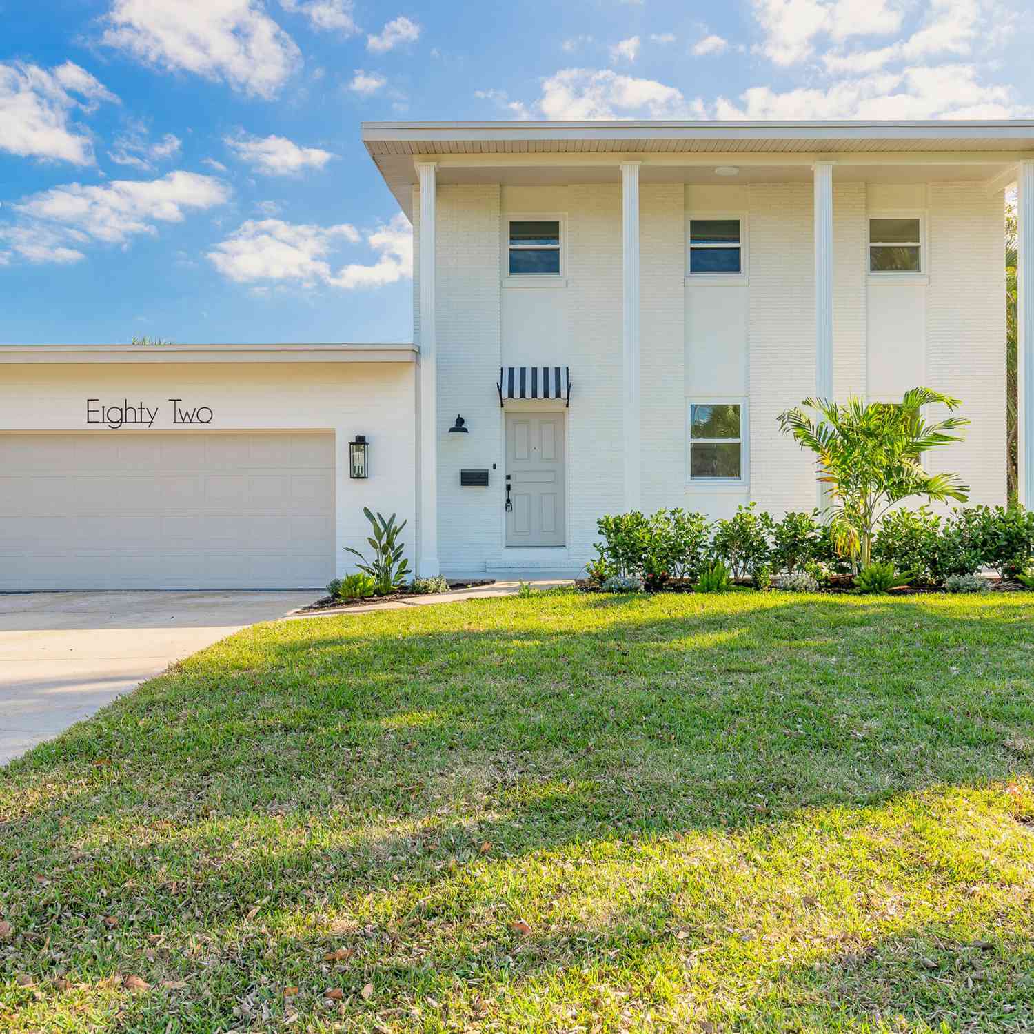 Homes For Sale - 82 Ray Mar Drive<br/> Ormond Beach, FL 32176