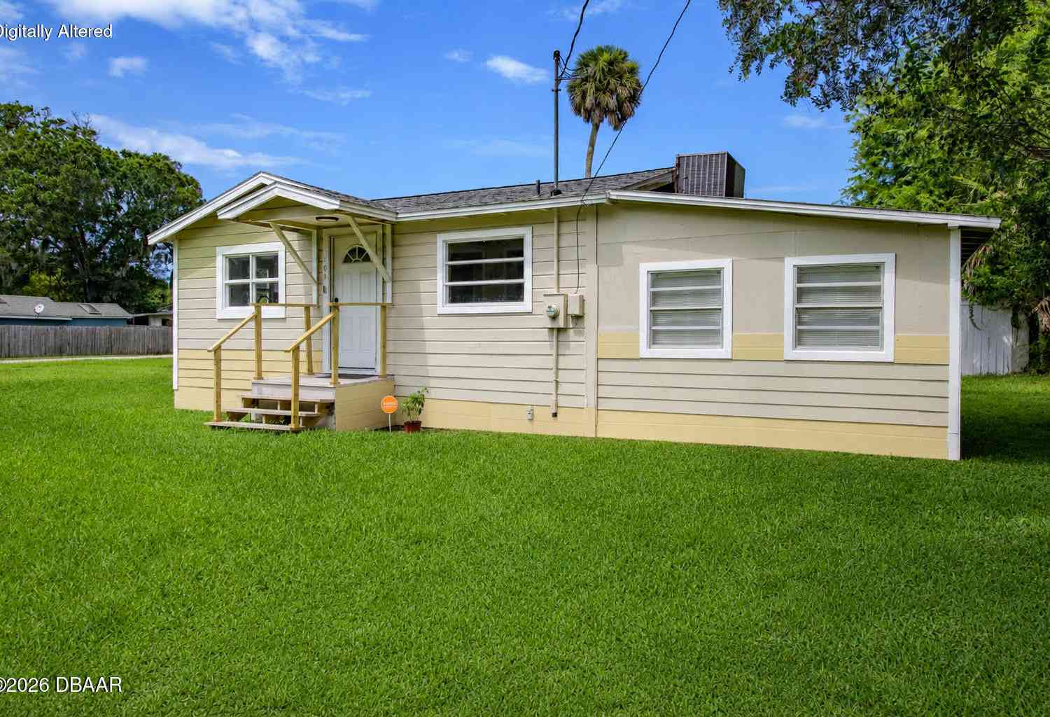 Homes For Sale - 109 Edwards Street<br/> Volusia County, Daytona Beach, FL 32117