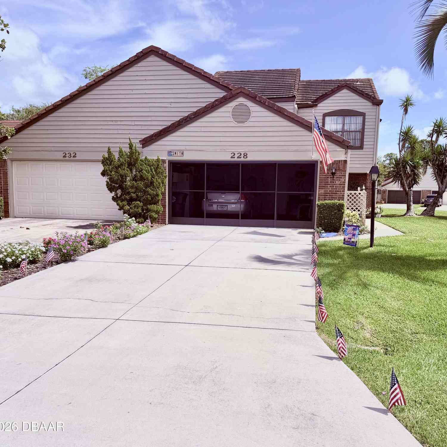 Homes For Sale - 228 Palm Sparrow Court<br/> Volusia County, Daytona Beach, FL 32119
