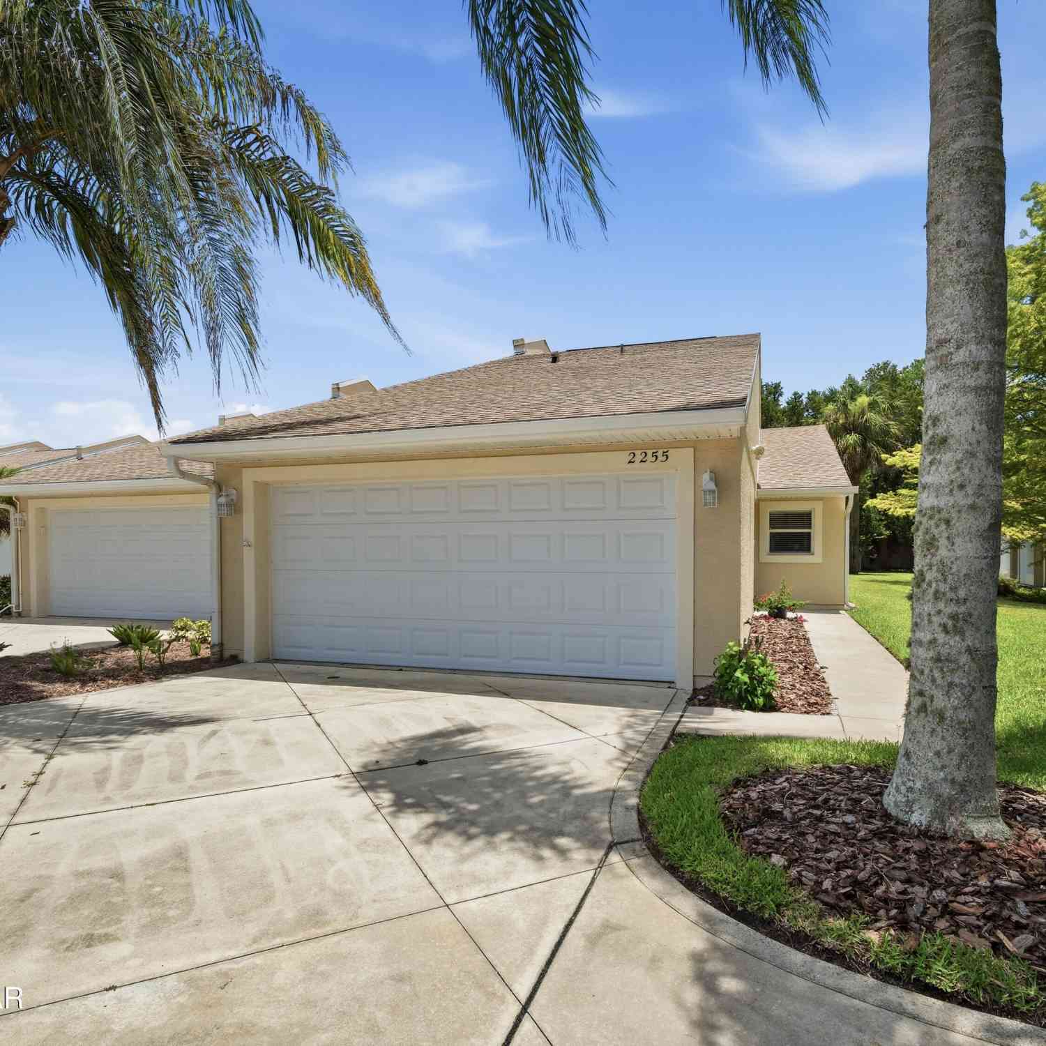 Townhouse For Sale - 2255 Hawks Cove Circle<br/> Volusia County, New Smyrna Beach, FL 32168