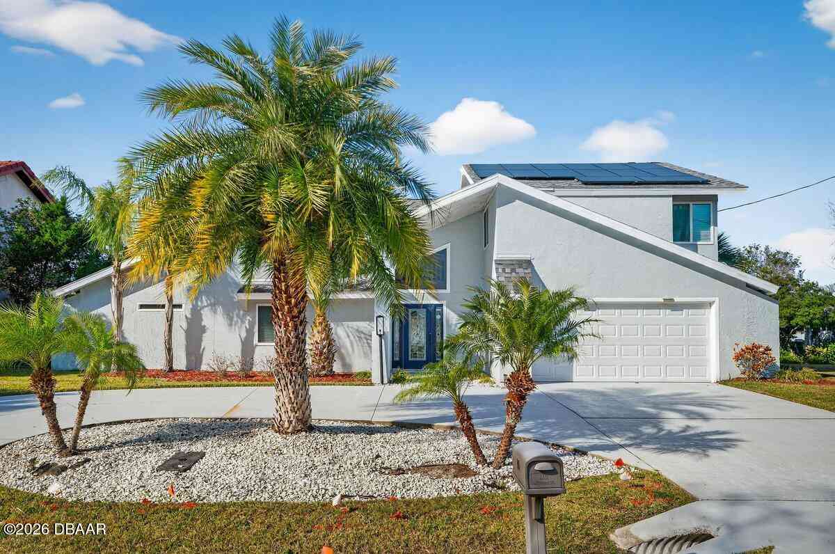 Homes For Sale - 10 Fleming Court<br/> Flagler County, Palm Coast, FL 32137