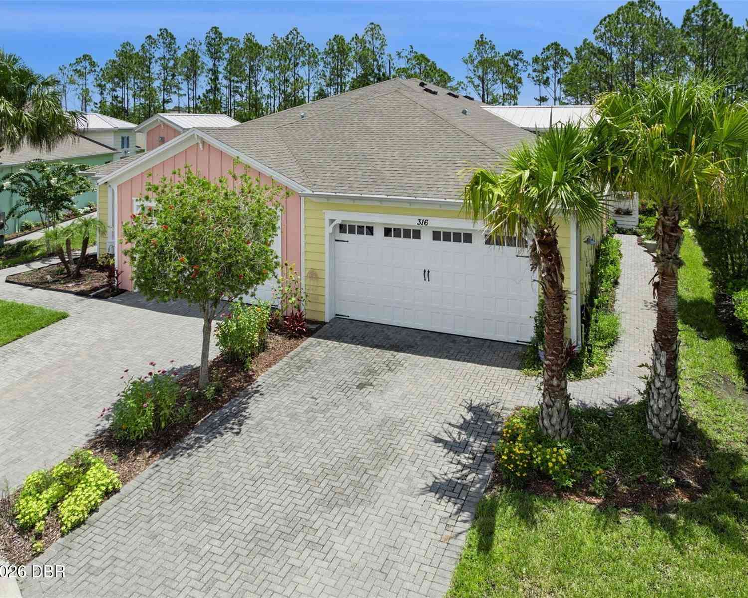 Homes For Sale - 316 Tiki Terrace<br/> Daytona Beach, FL 32124