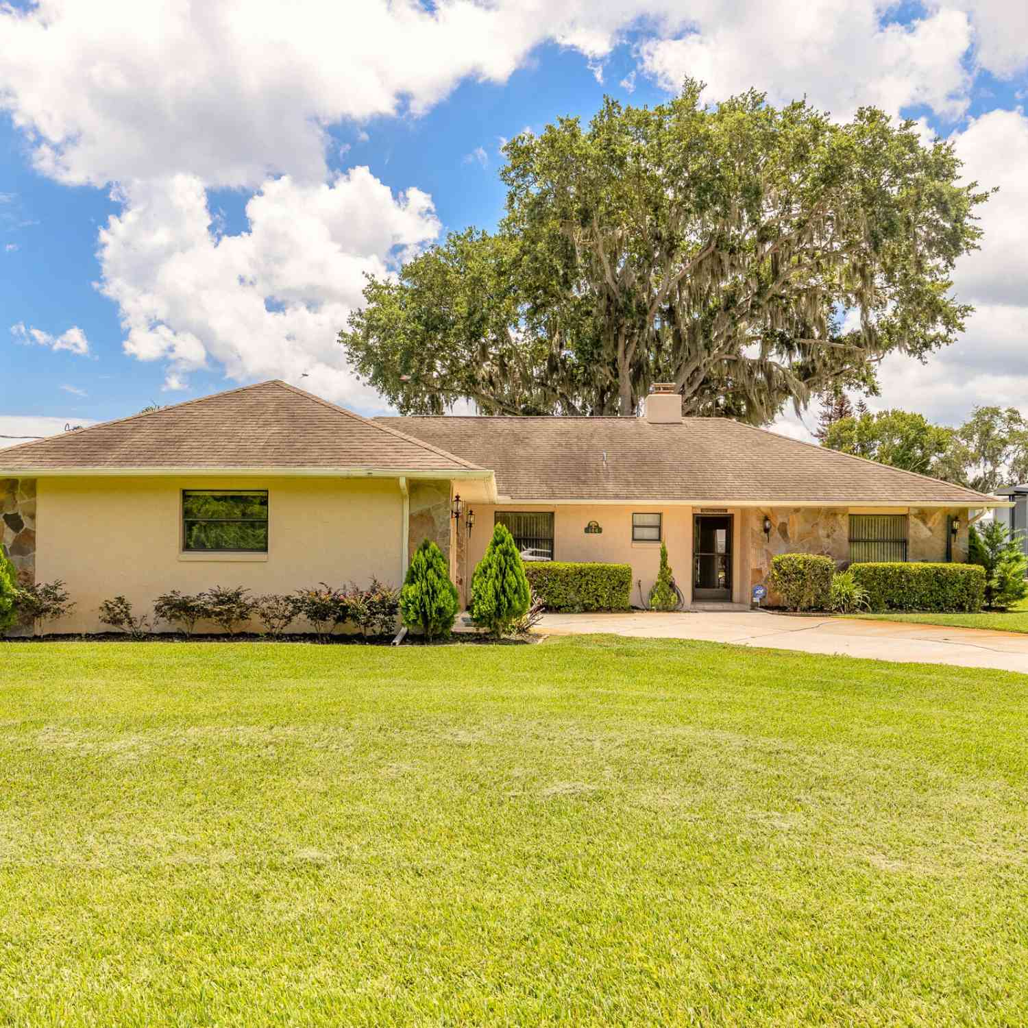 Homes For Sale - 144 Godfrey Road<br/> Edgewater, FL 32141