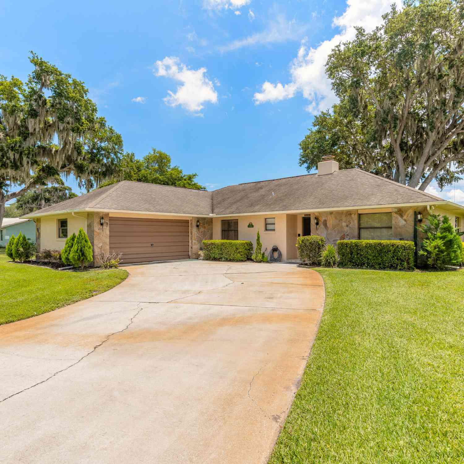 Homes For Sale - 144 Godfrey Road<br/> Edgewater, FL 32141