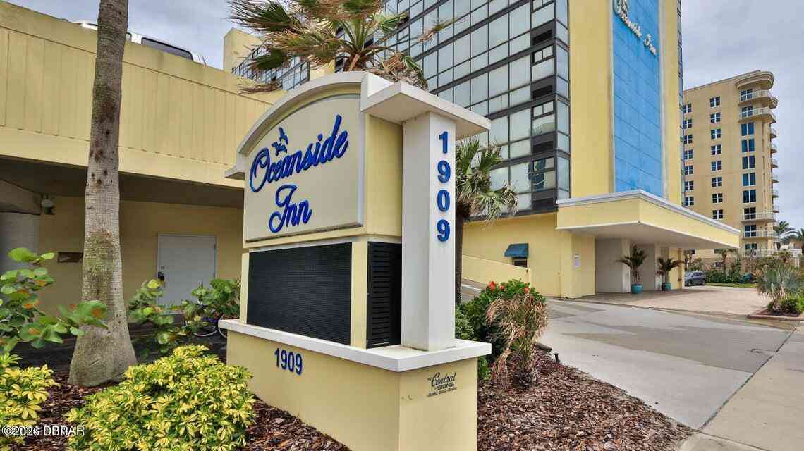 Condo For Sale - 1909 S Atlantic Avenue #507<br/> Volusia County, Daytona Beach Shores, FL 32118