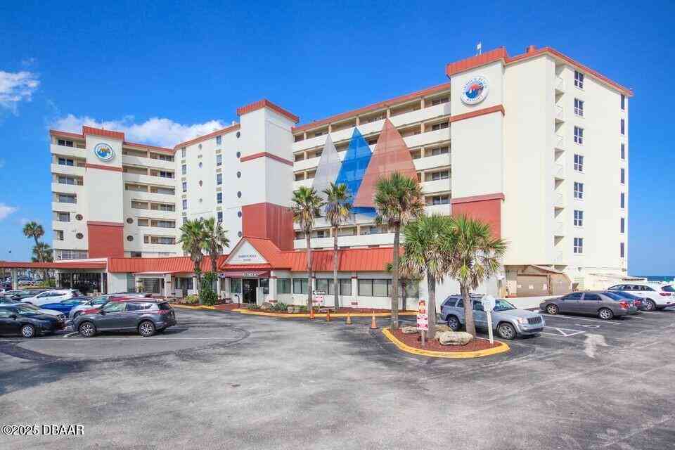 Condo For Sale - 701 S Atlantic Avenue #307<br/> Volusia County, Daytona Beach, FL 32118
