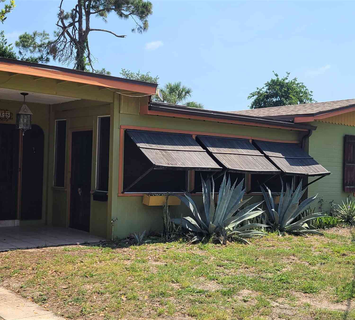 Homes For Rent - 315 Golf Boulevard<br/> Daytona Beach, FL 32118