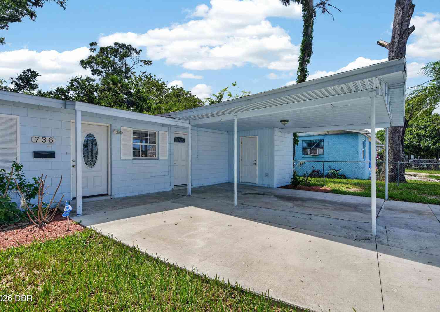 Homes For Sale - 736 S Caroline Street<br/> Daytona Beach, FL 32114