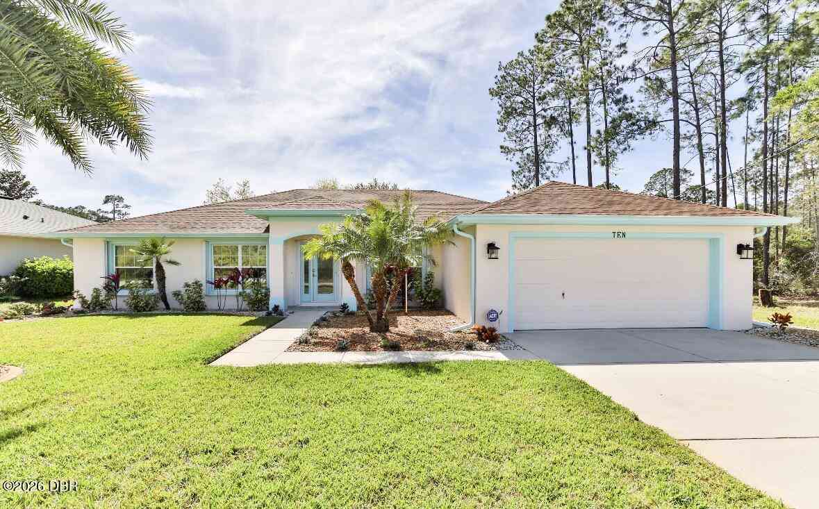Homes For Sale - 10 Lloshire Path<br/> Flagler County, Palm Coast, FL 32164