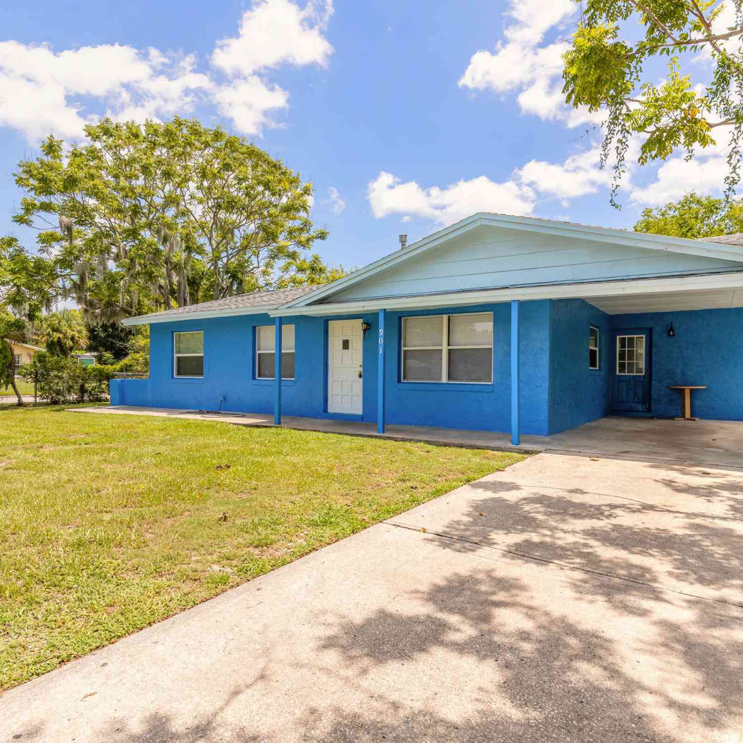 Homes For Sale - 901 Lockhart Street<br/> Daytona Beach, FL 32114