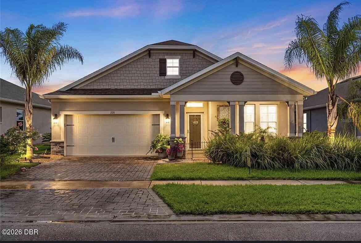 Homes For Sale - 225 Venetian Palms Boulevard<br/> New Smyrna Beach, FL 32168