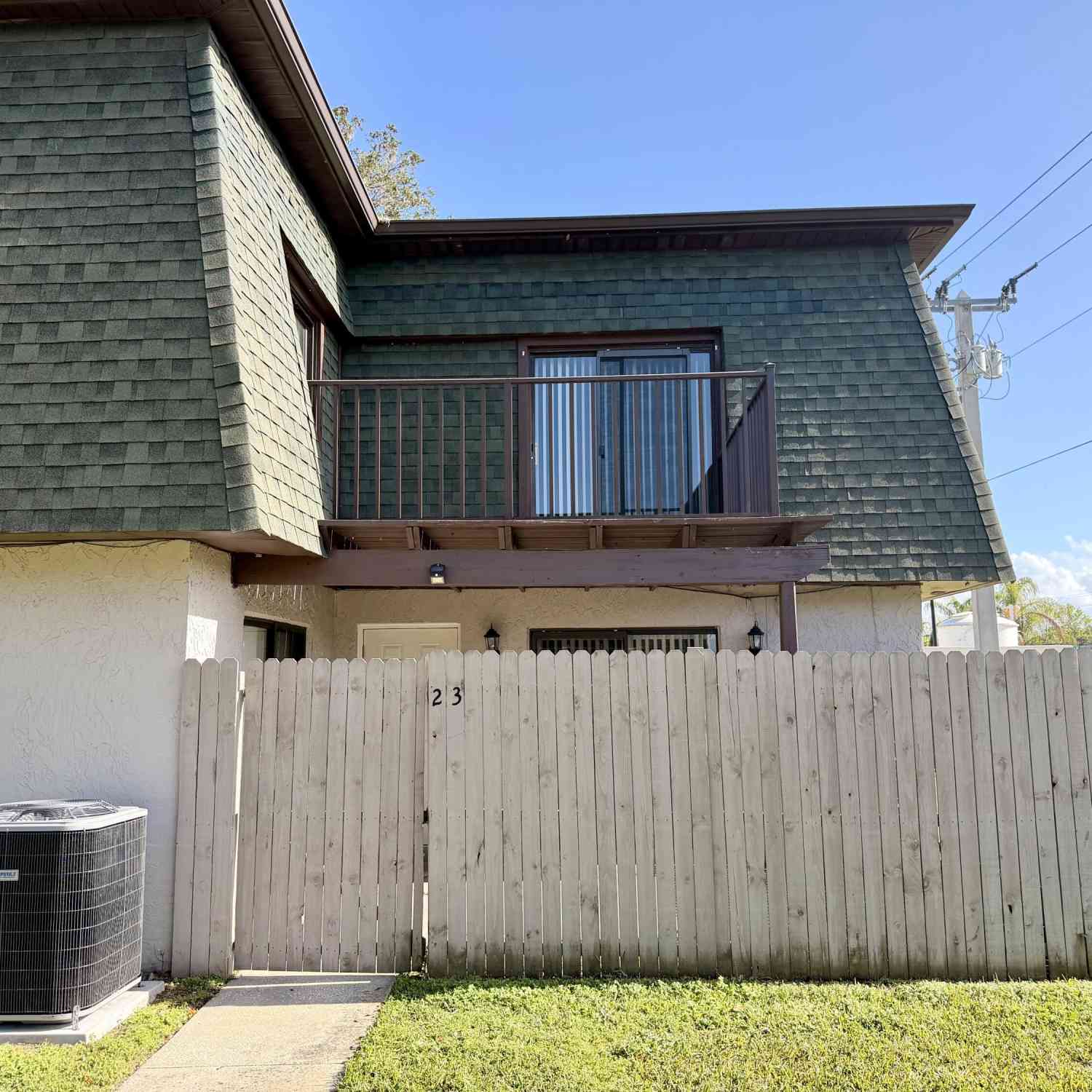 Townhouse For Rent - 23 Springwood Square<br/> Port Orange, FL 32129
