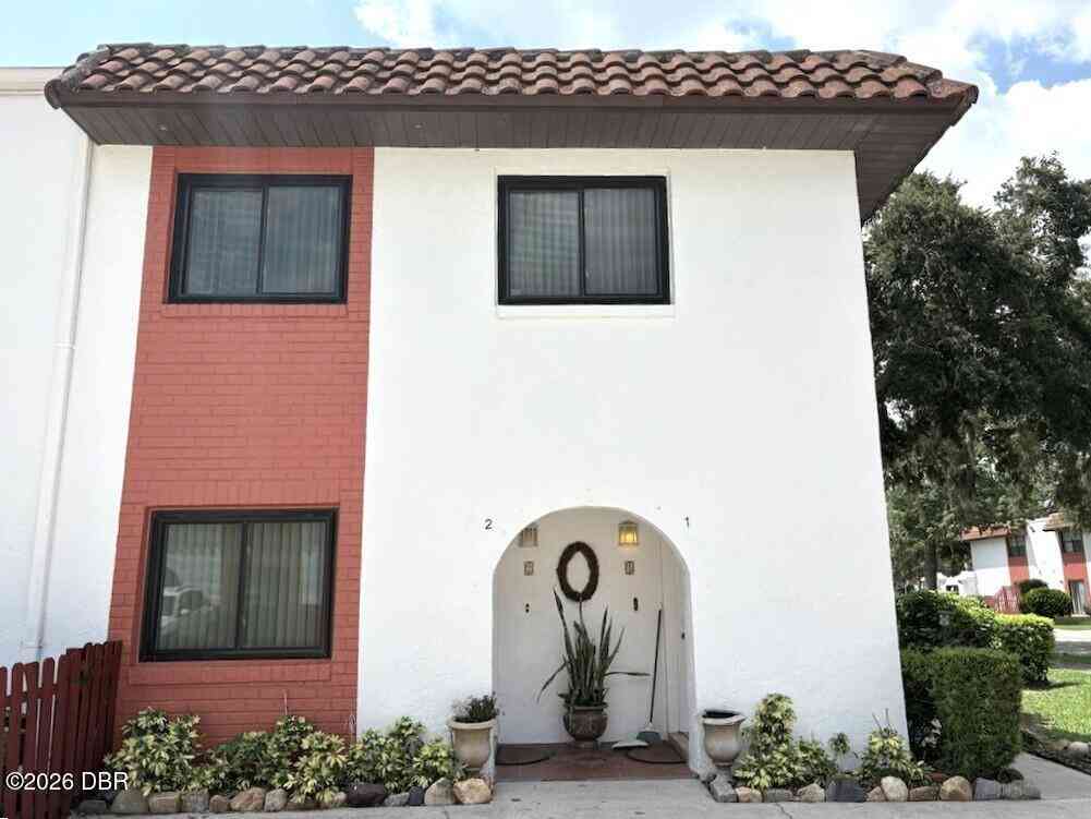 Condo For Rent - 910 Big Tree Road #4-2<br/> South Daytona, FL 32119