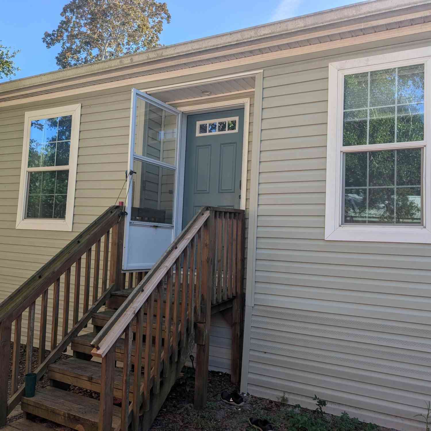 Mobile Home For Sale - 13 Magnolia Road<br/> Flagler County, Palm Coast, FL 32137