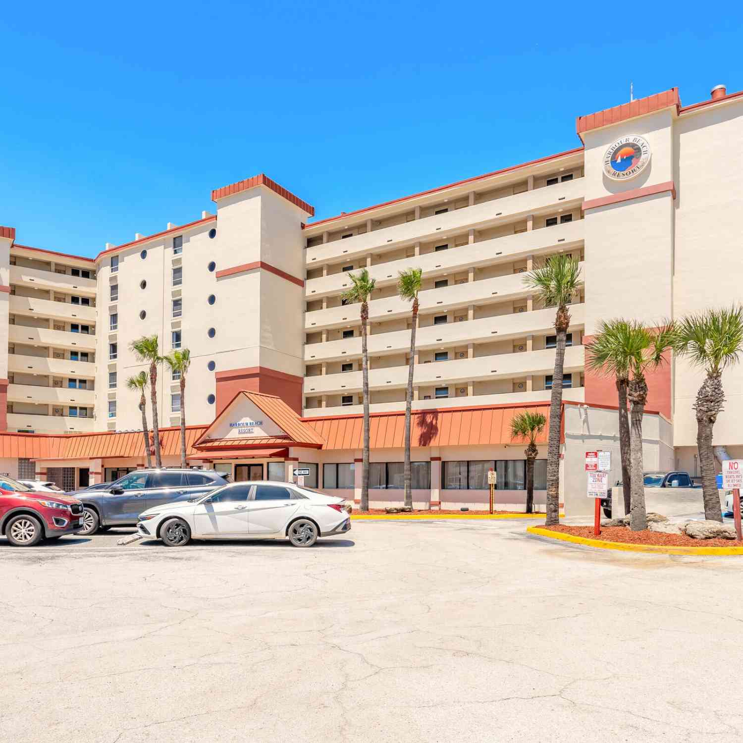 Condo For Sale - 701 S Atlantic Avenue #621<br/> Daytona Beach, FL 32118
