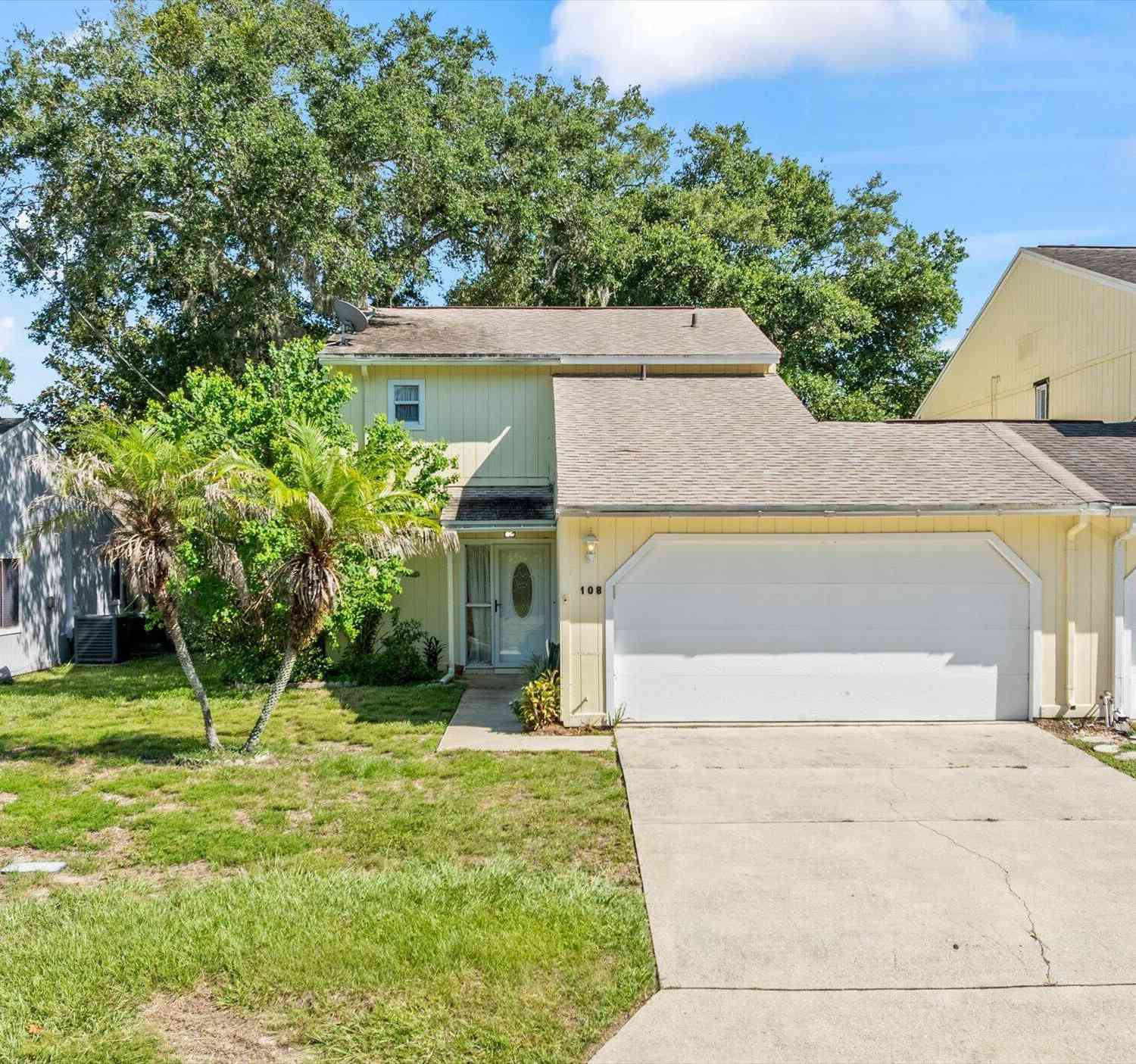 Homes For Sale - 108 Northbrook Lane<br/> Ormond Beach, FL 32174