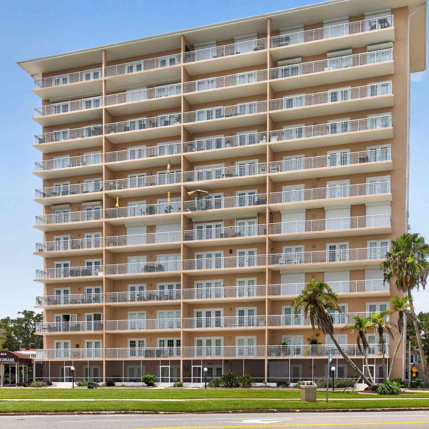 Condo For Sale - 404 S Beach Street #1001<br/> Daytona Beach, FL 32114