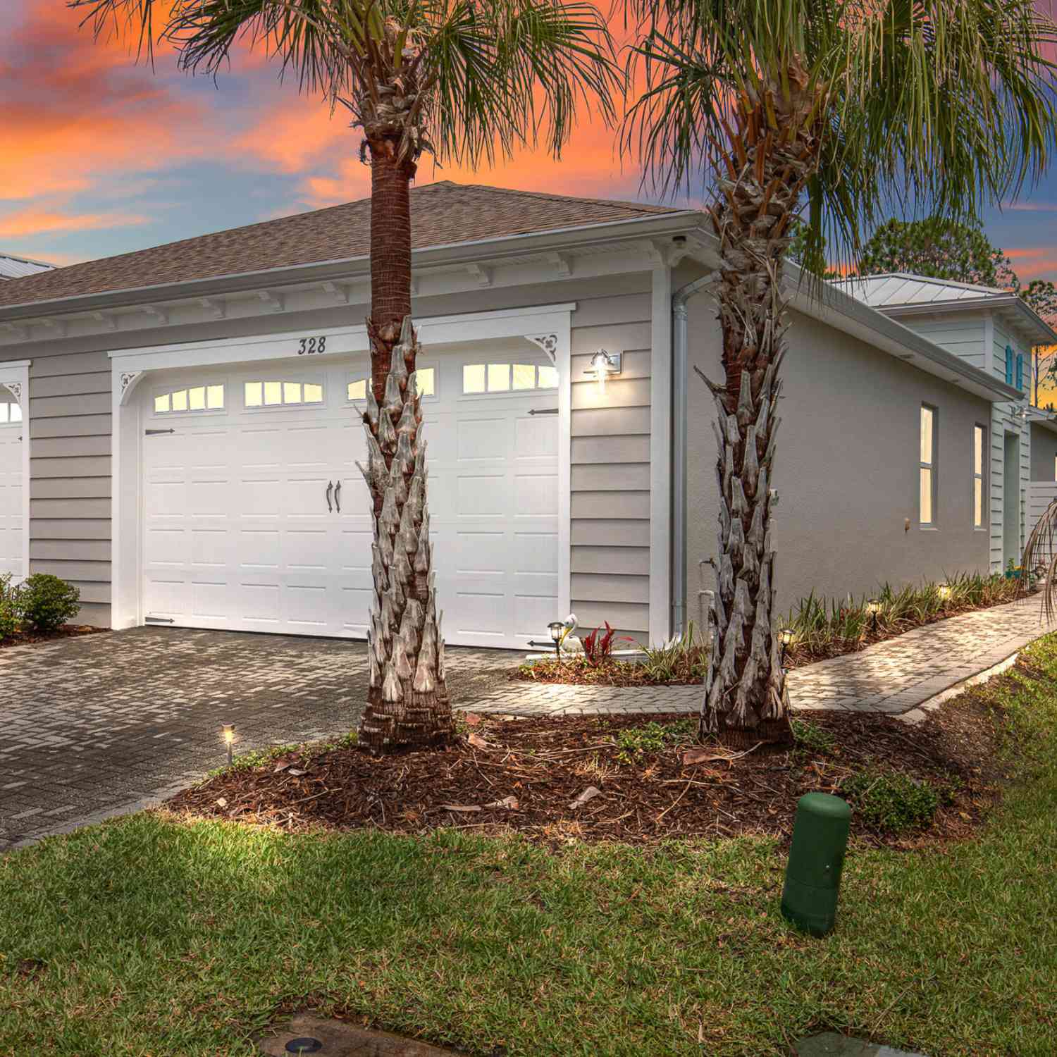 Homes For Sale - 328 Tiki Terrace<br/> Daytona Beach, FL 32124