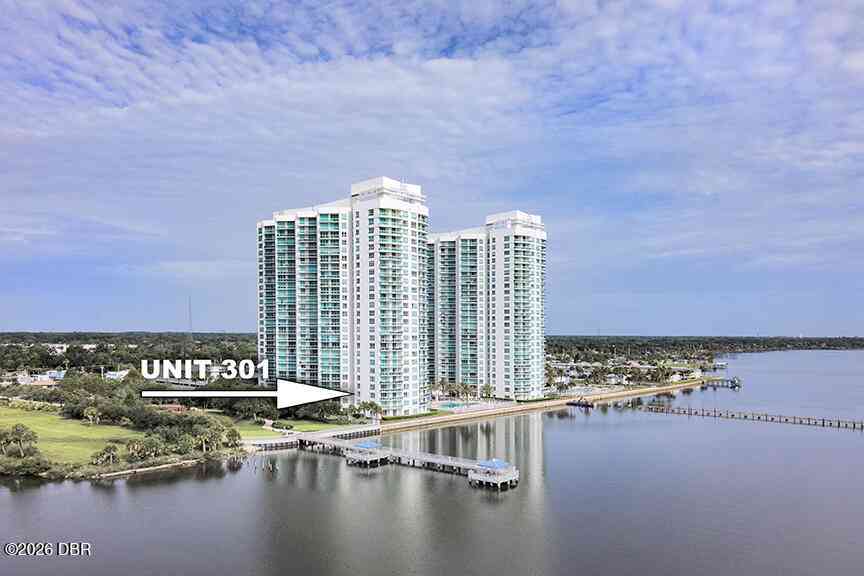 Condo For Sale - 231 Riverside Drive #301<br/> Volusia County, Holly Hill, FL 32117