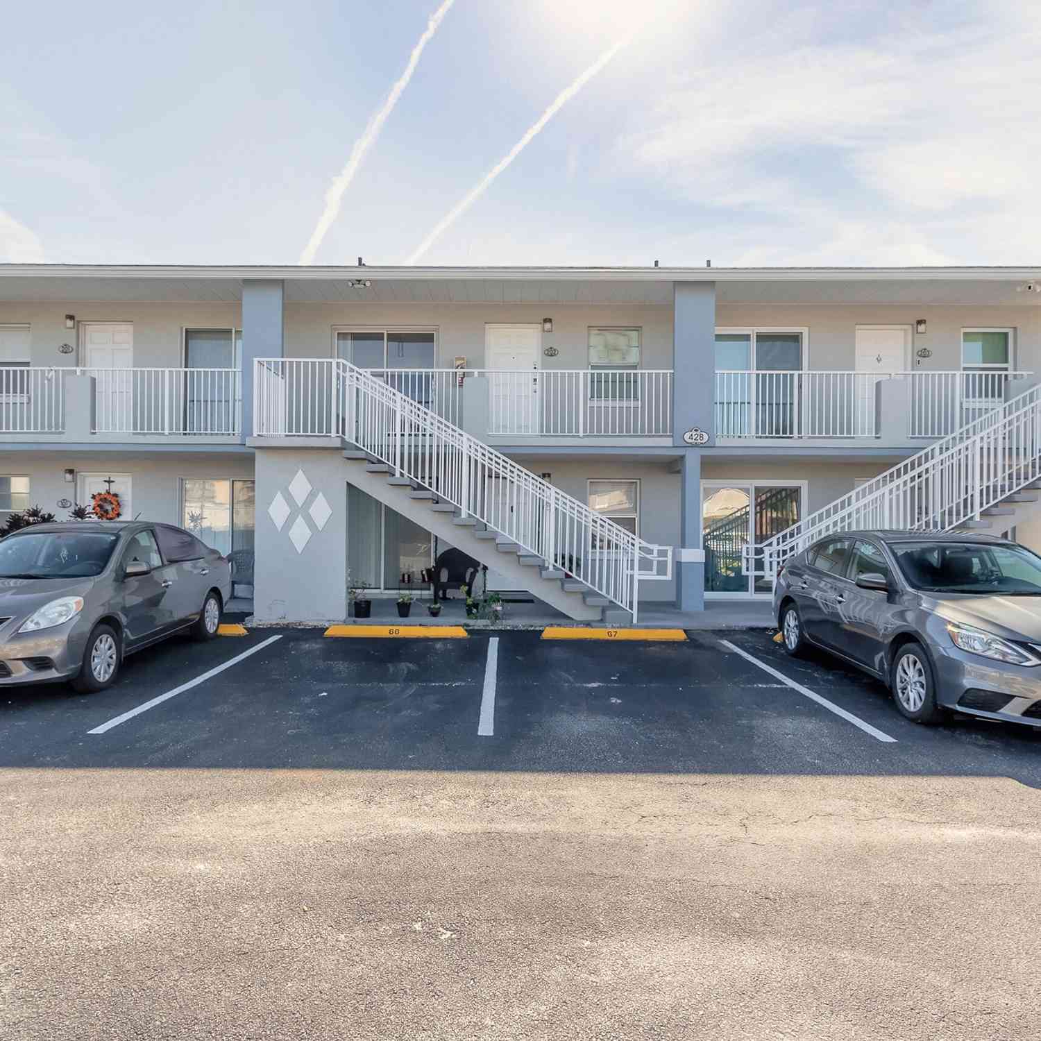 Condo For Sale - 428 Auburn Drive #202<br/> Volusia County, Daytona Beach, FL 32118