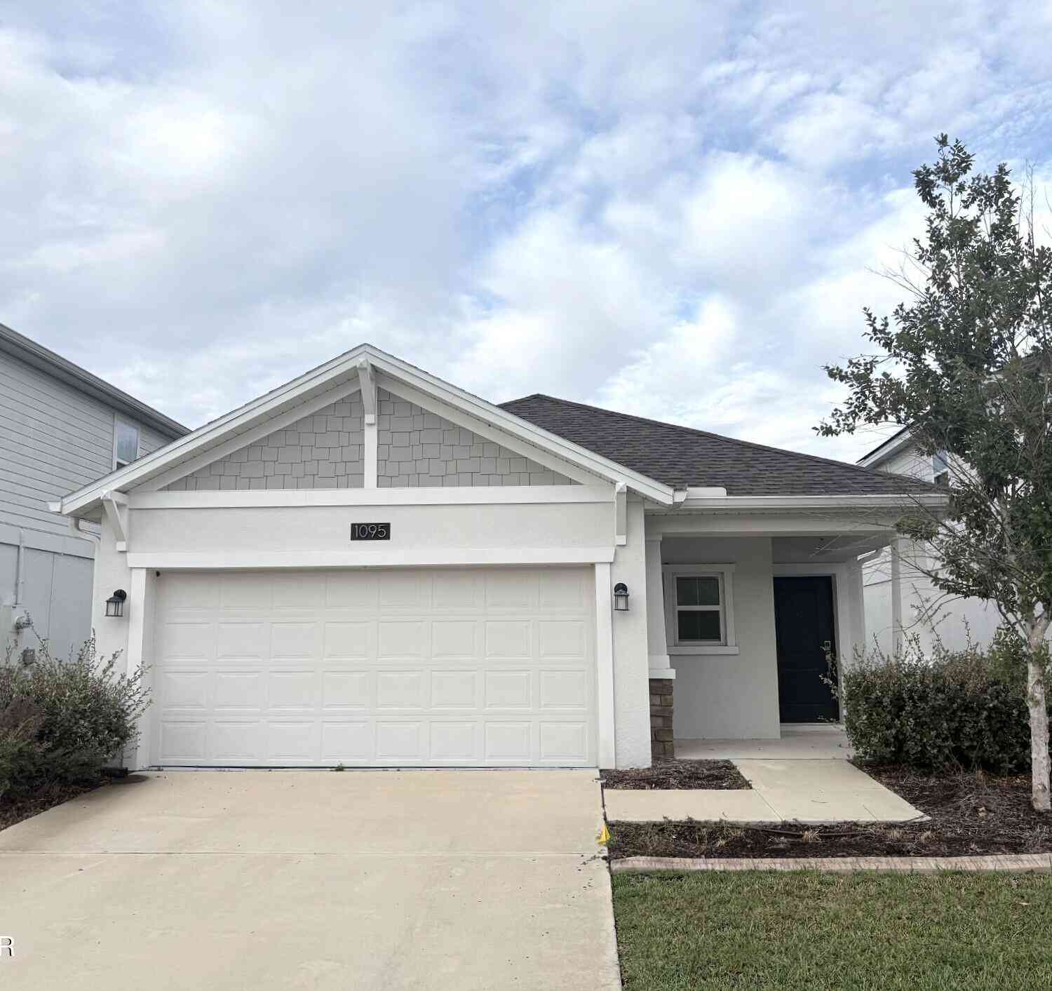 Homes For Rent - 1095 Cabot Cliffs Drive<br/> Daytona Beach, FL 32124