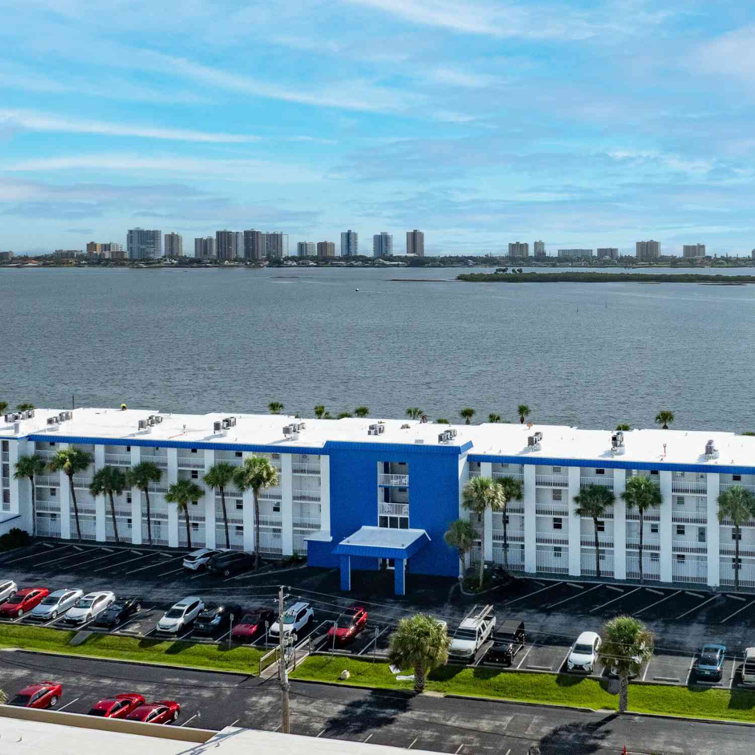 Condo For Sale - 3131 S Ridgewood Avenue #108<br/> Volusia County, South Daytona, FL 32119