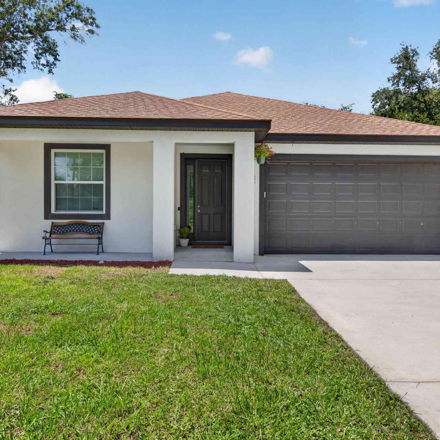 Homes For Sale - 1462 5th Avenue<br/> DeLand, FL 32724