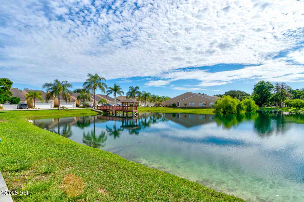 Townhouse For Sale - 2246 Hawks Cove Circle<br/> New Smyrna Beach, FL 32168