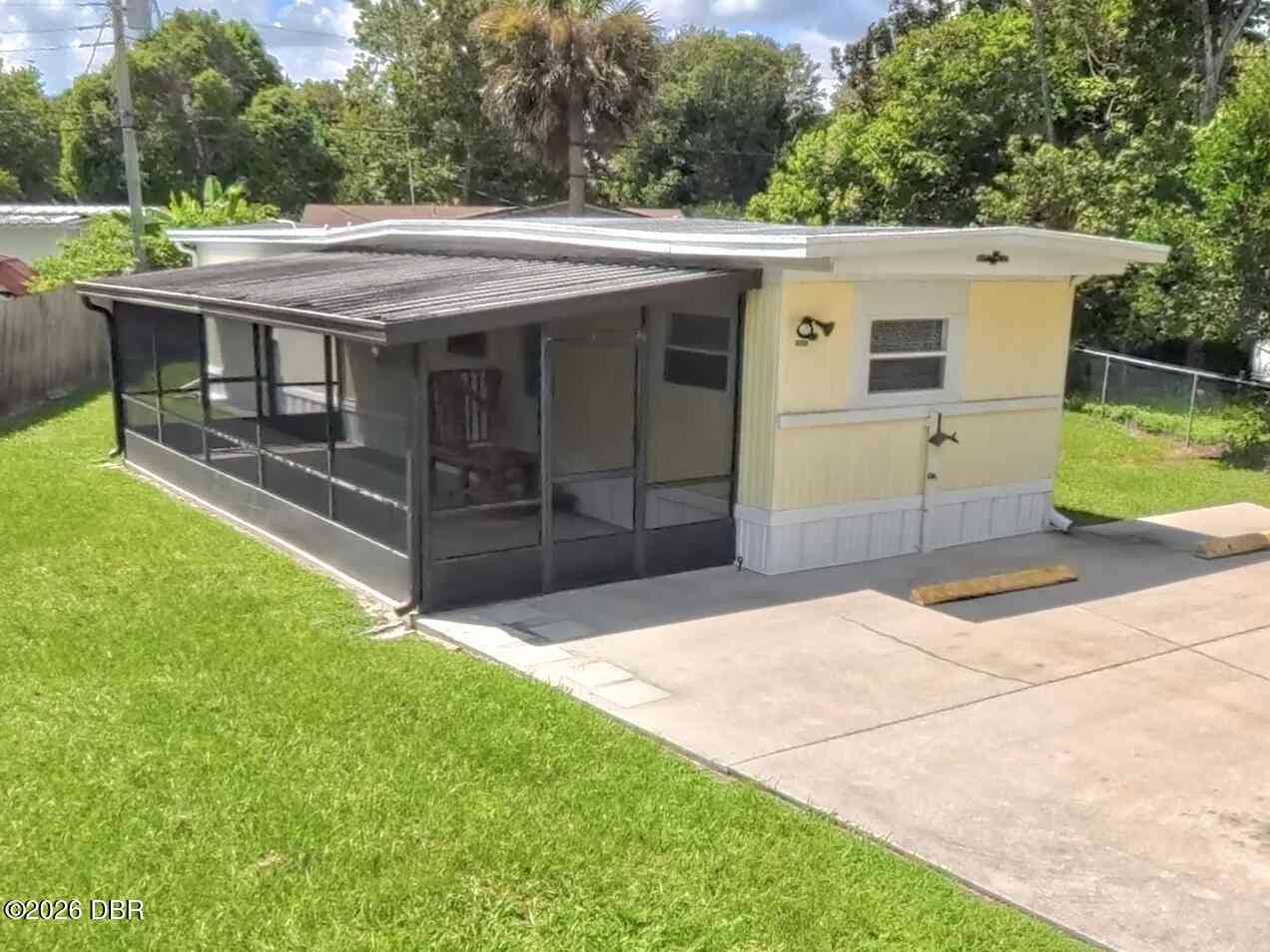 Mobile Home For Sale - 1517 Avenue C<br/> Ormond Beach, FL 32174