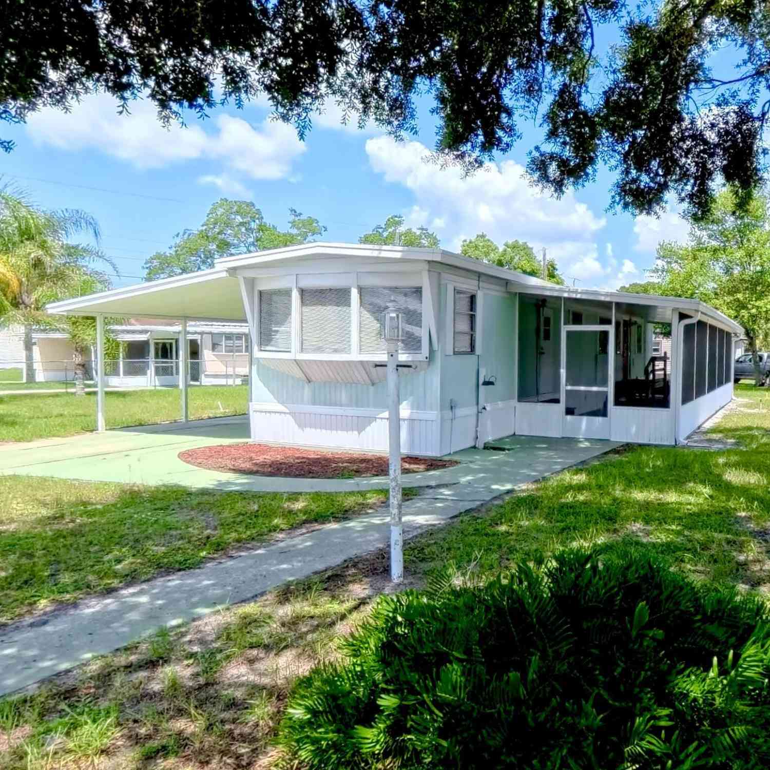Mobile Home For Sale - 1302 Arroyo Parkway<br/> Ormond Beach, FL 32174