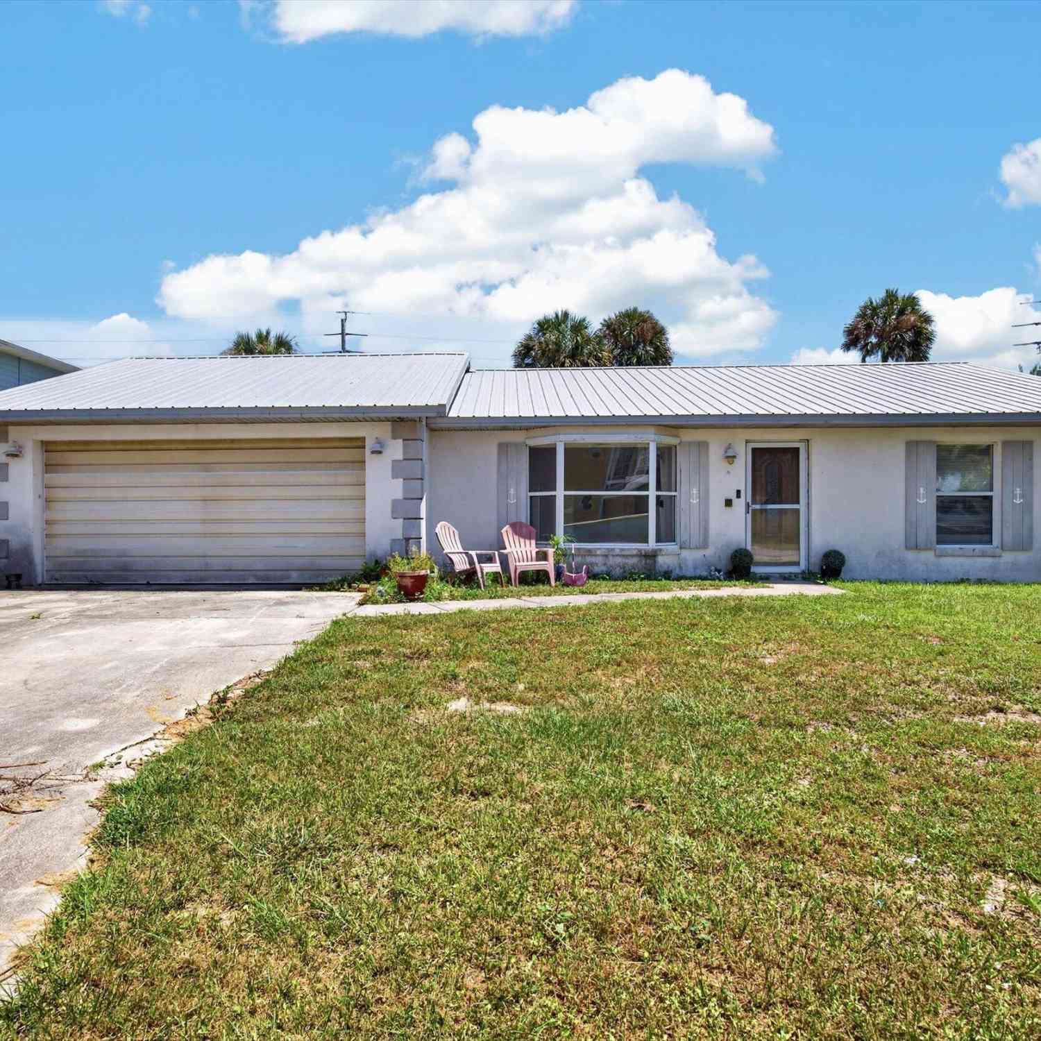 Homes For Sale - 4211 Cardinal Boulevard<br/> Port Orange, FL 32127