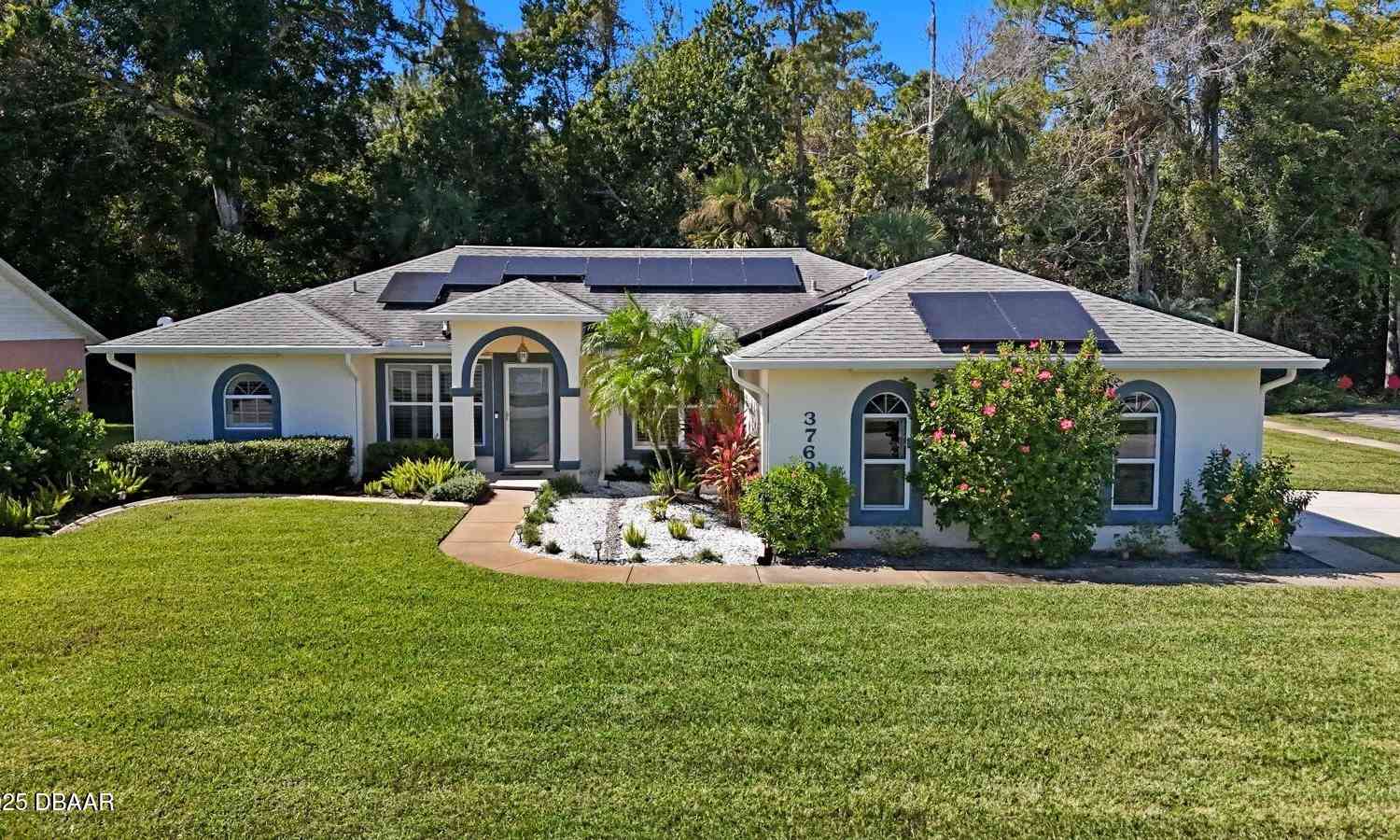 Homes For Sale - 3769 Grove View Lane<br/> Port Orange, FL 32129
