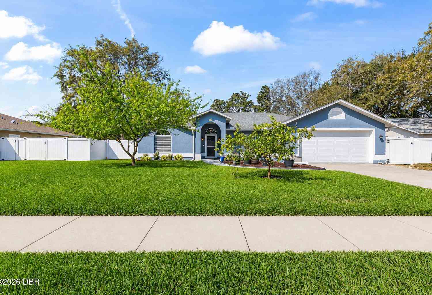 Homes For Sale - 4632 Golden Apples Trail<br/> Port Orange, FL 32129