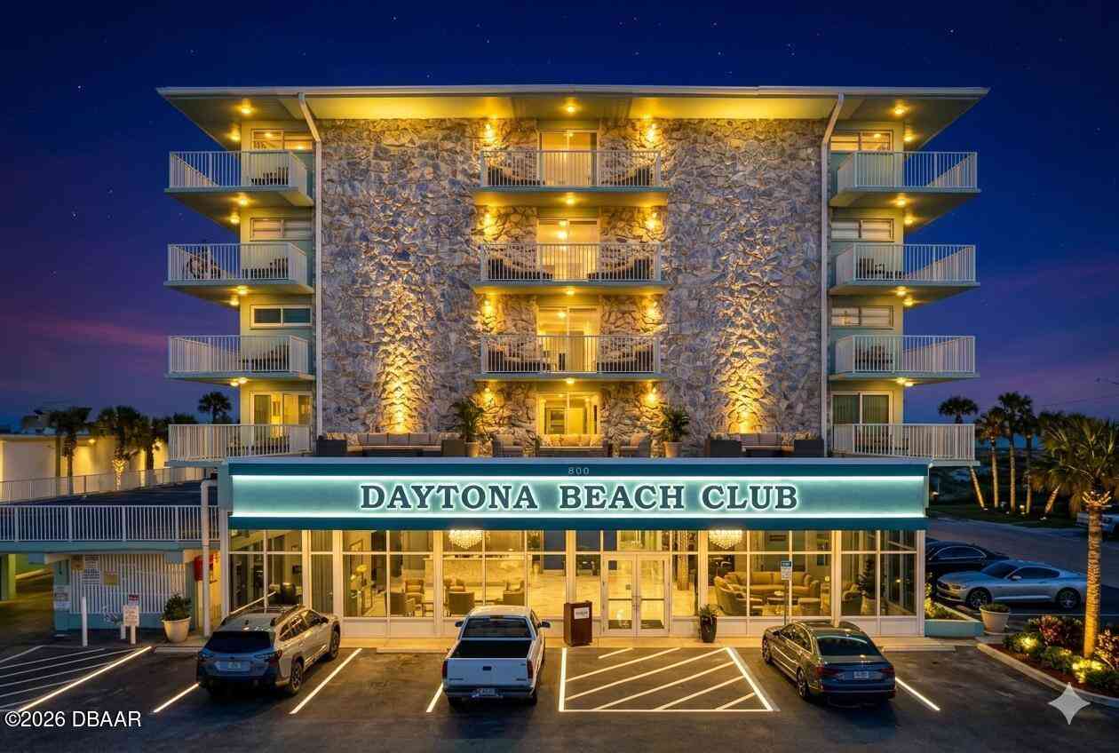 Condo For Sale - 800 N Atlantic Avenue #614<br/> Volusia County, Daytona Beach, FL 32118