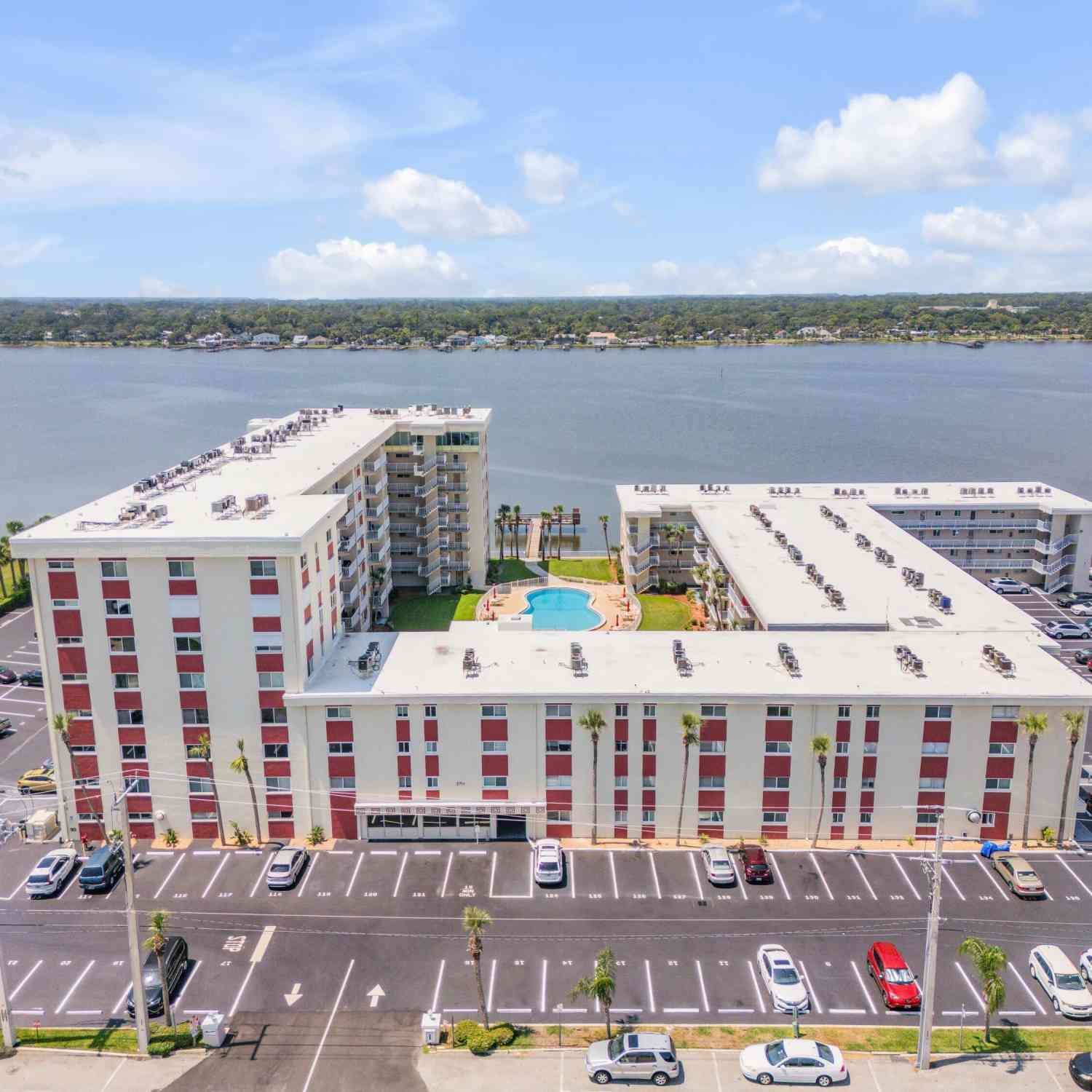 Condo For Sale - 2711 N Halifax Avenue #372<br/> Daytona Beach, FL 32118